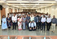 एसआर ग्रुप ऑफ इंस्टीट्यूशन्स, लखनऊ में विज्ञान शिक्षा दिवस तथा महान वैज्ञानिक अल्बर्ट आइंस्टीन की जयंती के अवसर पर “अनुसंधान गौरव पुरस्कार–2026” और “विज्ञान प्रसार गौरव पुरस्कार–2026” प्रदान किए गए