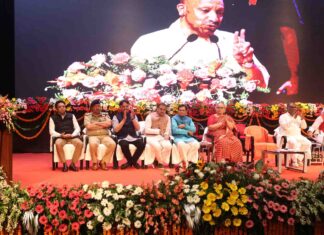 यूपी का मान बढ़ाने वाले खिलाड़ियों को सम्मानित किया मुख्यमंत्री योगी आदित्यनाथ ने