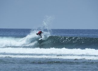 तमिलनाडु के सर्फर्स का जलवा, लिटिल अंडमान प्रो 2026 के उद्घाटन दिन पर दबदबा