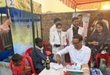 सेवा का हाथ: विकासनगर में आग प्रभावितों को मिला मुफ्त इलाज