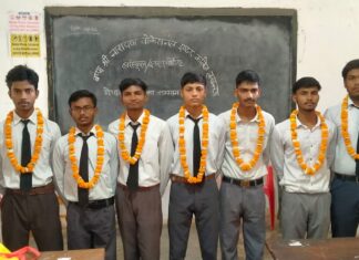 बी एस एन वी इन्टर कालेज लखनऊ में मेधावी छात्रों का सम्मान समारोह आयोजित किया गया