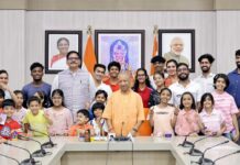 “जेवर विधायक के साथ स्केटर बच्चों की सीएम योगी आदित्यनाथ से मुलाकात, खेल सुविधाओं के लिए जताया आभार”