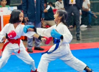 चैंपियन ऑफ चैंपियंस कराटे अकादमी ने जीती ओवरऑल चैंपियनशिप ट्रॉफी