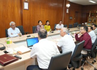 आयुष-आधारित चिकित्सा के लिए साक्ष्य-आधारित दृष्टिकोण को सुदृढ़ करने हेतु अखिल भारतीय आयुर्वेद संस्थान और सीएसआईआर-सीमैप के बीच समझौता ज्ञापन