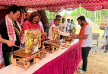 पांचवें बड़े मंगल पर खेल विभाग के भंडारे में श्रद्धालुओं ने ग्रहण किया प्रसाद