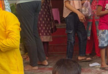 भक्ति धाम मंदिर में महिला समूह के भंडारे में उमड़े श्रद्धालु