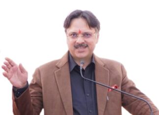 आगामी वर्षा ऋतु से पूर्व जलभराव की समस्या के समाधान हेतु डॉ. राजेश्वर सिंह ने मंत्री सुरेश खन्ना को पत्र लिखकर आवश्यक व्यवस्थाएं सुनिश्चित करने का अनुरोध किया