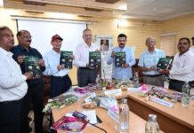 कृषि विज्ञान में योगदान के लिए डॉ. राम स्नेही द्विवेदी का हुआ सम्मान