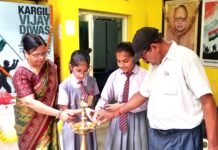 लखनऊ में शहीदों को नमन: दीपों से सजा भारत का मानचित्र बना आकर्षण का केंद्र