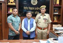 अंतरराष्ट्रीय पैरा बैडमिंटन खिलाड़ी हुबैदा और पिता कमर सम्मानित