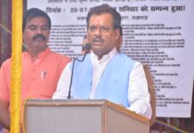 विधायक ओपी श्रीवास्तव ने पूर्वी विधानसभा के 18 वार्डों के 63 पार्कों में ओपन जिम की दी सौगात