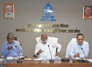जेई, एईएस प्रभावित बचे गांवों में 24 घंटे काम कर जल्द से जल्द पहुंचाएं नल से जल- स्वतंत्र देव सिंह