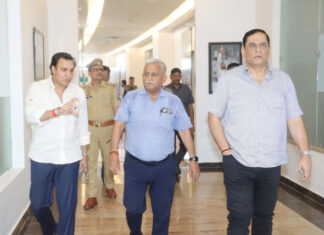 यूपी टी-20 लीग के आगाज़ से पहले इकाना पहुंचे अवनीश अवस्थी, तैयारियों का लिया जायजा