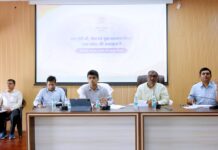 खेल अवस्थापनाओं के विकास को लेकर मंत्री गिरीश चंद्र यादव ने की समीक्षा बैठक