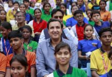 ये बच्चे हमारी उम्मीद हैं’: डॉ. संजय कपूर ने बताया भविष्य की ताकत