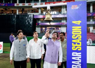 नमन तिवारी का ऐतिहासिक ‘सिक्सर’, गोरखपुर लायंस की पारी 112 पर सिमटी
