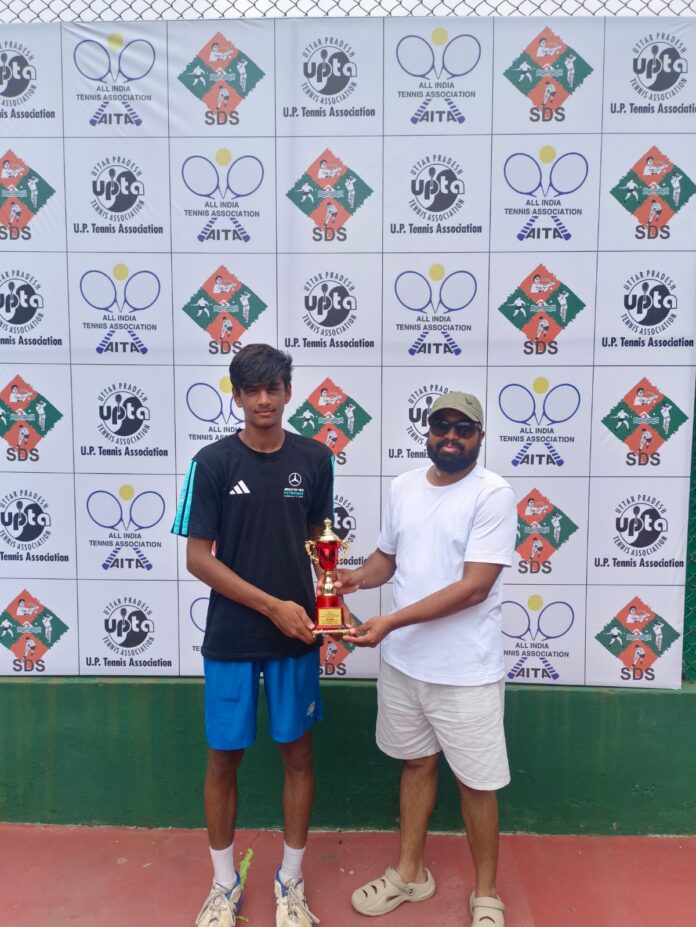 Winner Rohin raaj (Black shirt left)