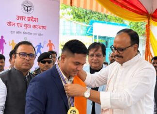 एशियाई आर्म बॉक्सिंग के स्वर्ण विजेता अभिषेक साहनी सम्मानित