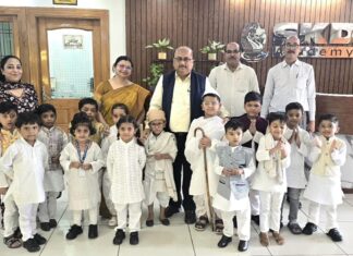 एसकेडी एकेडमी एवं एसकेडी इंटरनेशनल स्कूल की सभी शाखाओं में धूमधाम से मनाई गई गांधी जयंती और लाल बहादुर शास्त्री जयंती